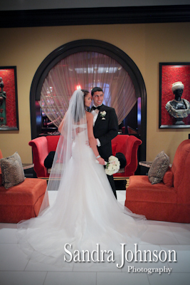 Best Maggiano's Orlando wedding photographer - Sandra Johnson (SJFoto.com)